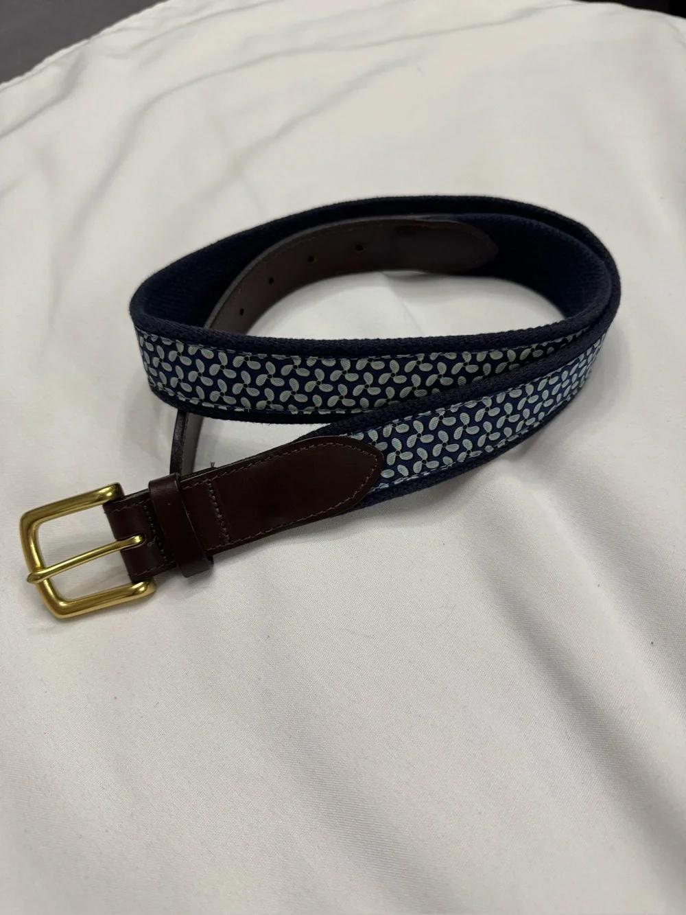 Vineyard Vines boat propelle men's canvas belt w/ Leather & Brass Buckle size 38